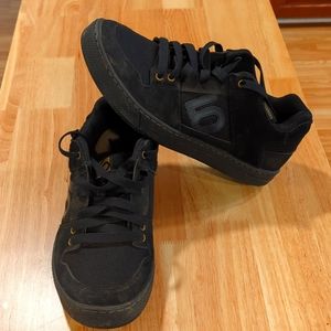 Five Ten Freerider size 11
